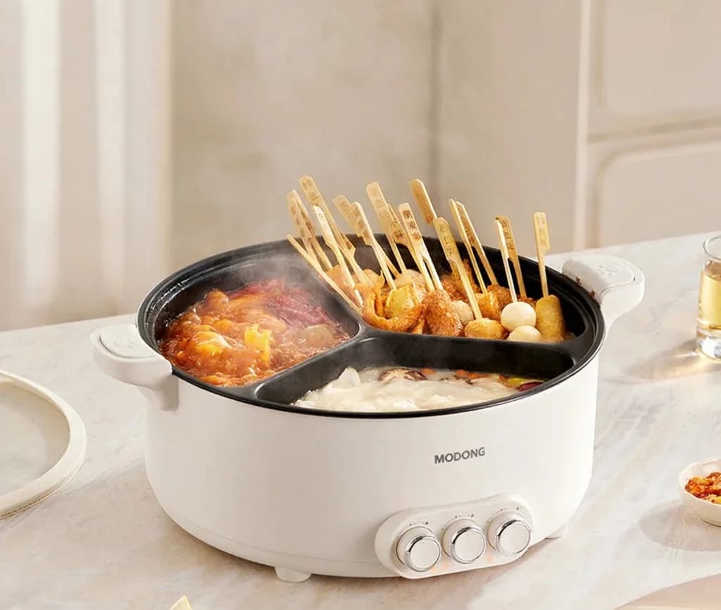 Elválasztós elektromos hot pot, 5.6L/8L, 220V