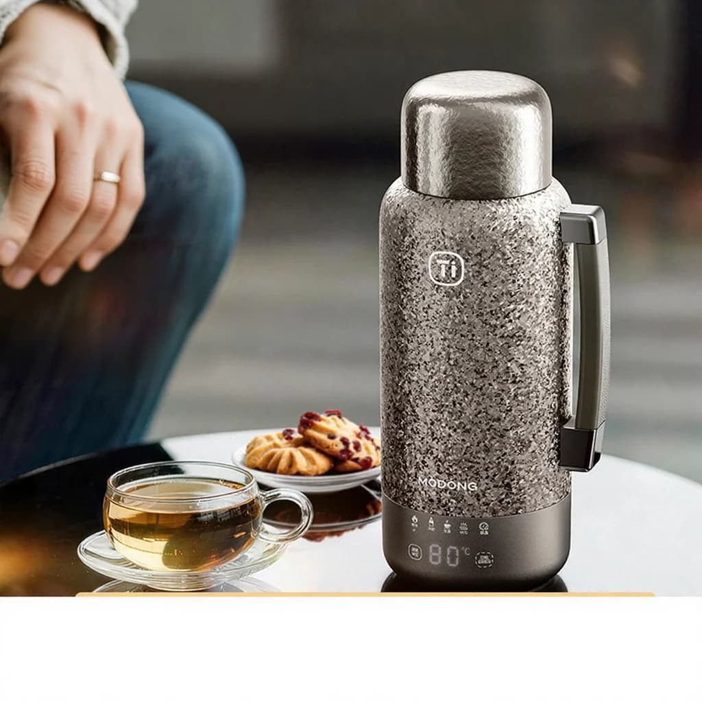 Tiszta titán elektromos melegítőkanna hőszigeteléssel 1200ml