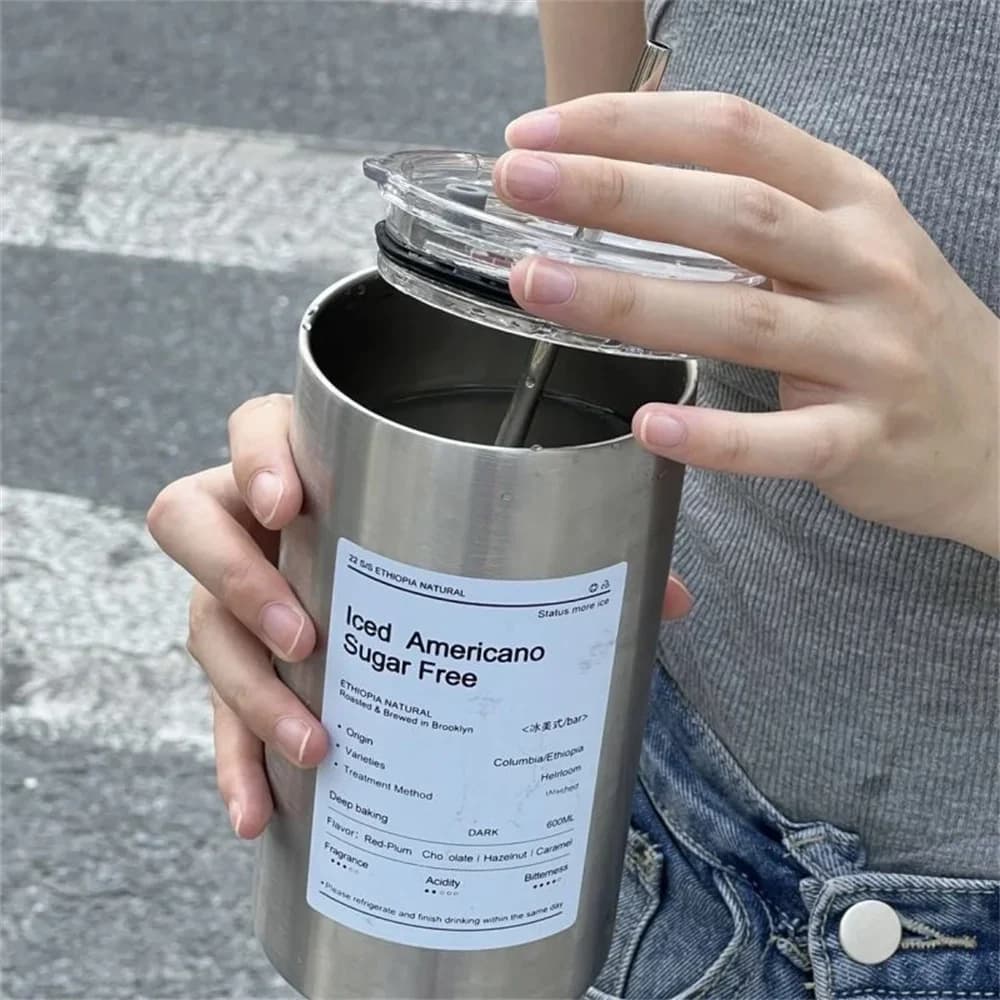 600ml szívószálas termoszpohár